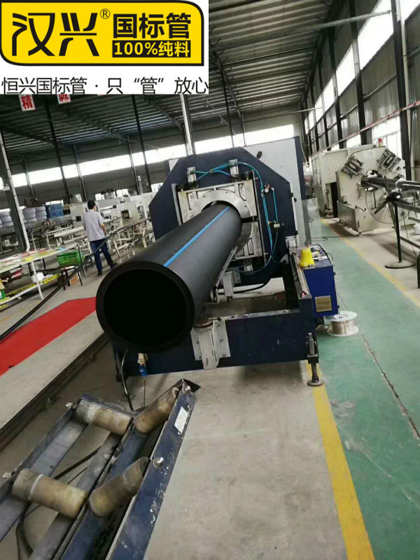 给水PE管材生产.jpg